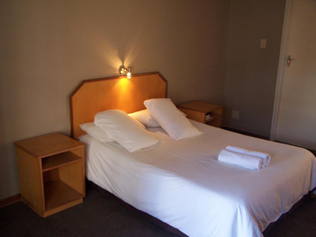 Gables Inn Colesberg Bilik gambar